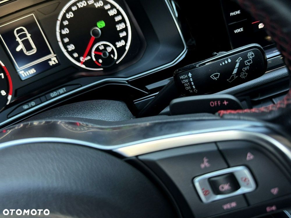 Volkswagen Polo - 28