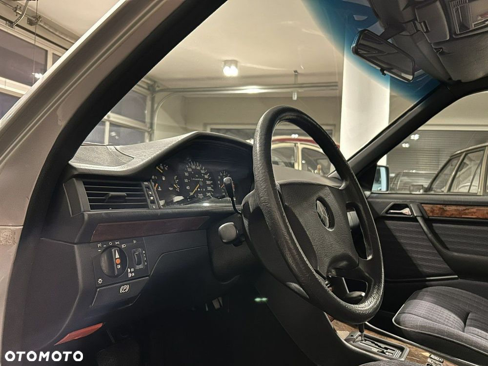 Mercedes-Benz W124 (1984-1993) - 3