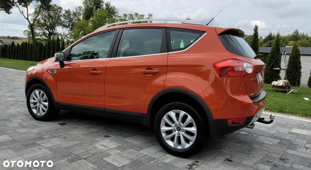 Ford Kuga 2.0 TDCi 4x4 Titanium - 26