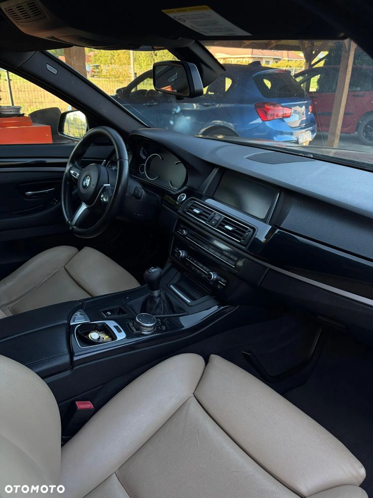 BMW Seria 5 520i - 8