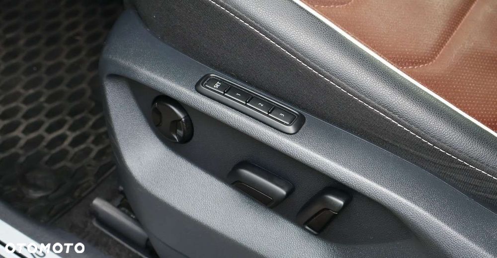 Volkswagen Tiguan - 31