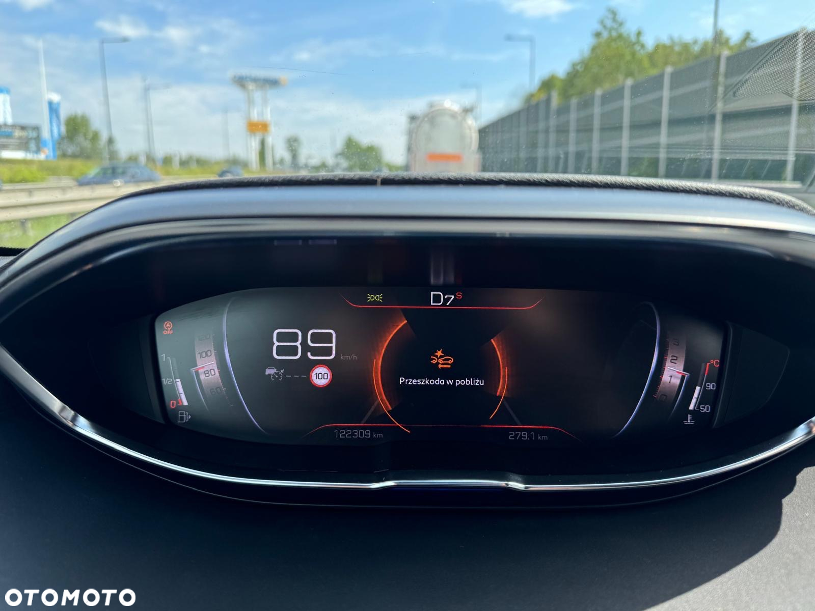 Peugeot 5008 BlueHDI 180 EAT8 GT - 27