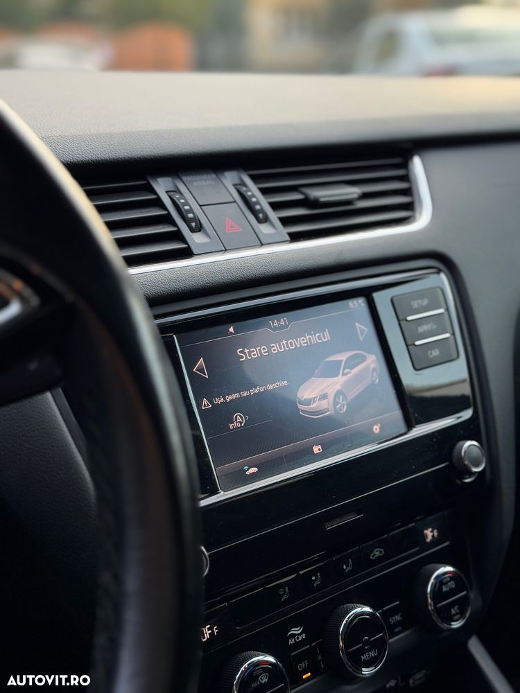 Skoda Octavia Combi Diesel 1.6 TDI Style - 14