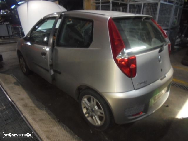 Carro MOT: 188A4000 FIAT PUNTO 188 2003 1.2 60CV 3P CINZA GASOLINA - 8