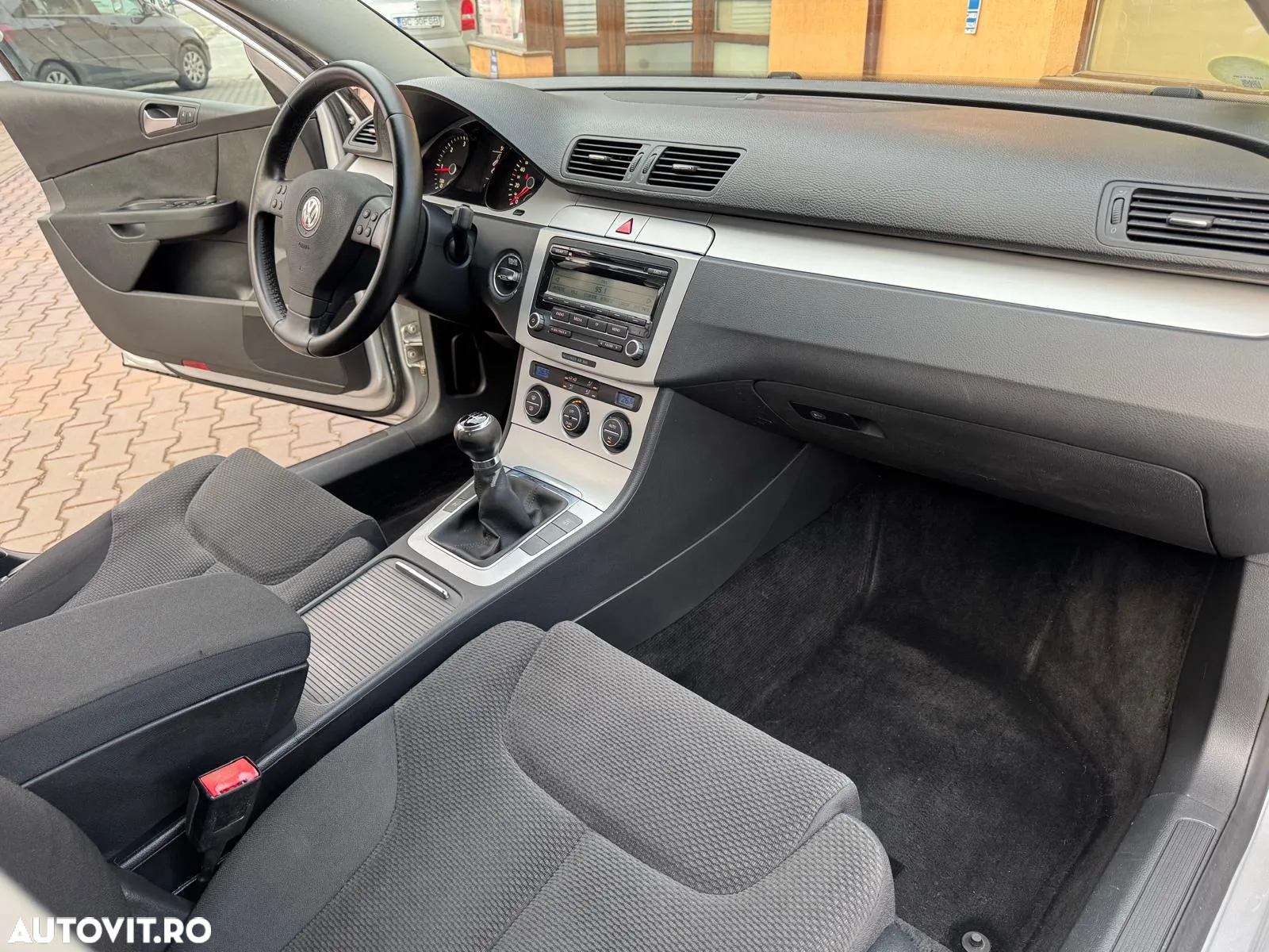 Volkswagen Passat Variant 2.0 TDI Comfortline DPF - 6