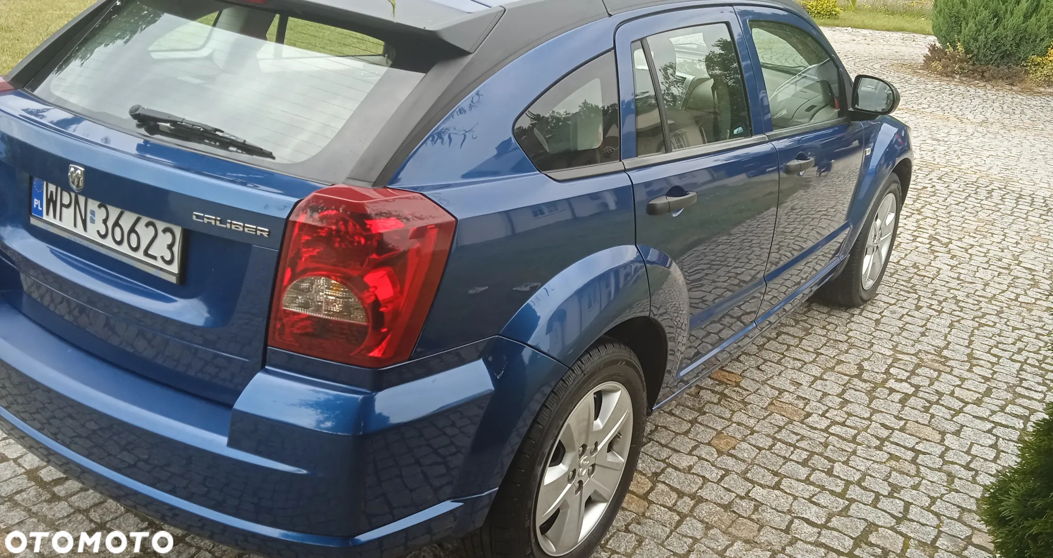 Dodge Caliber 1.8 SXT - 2