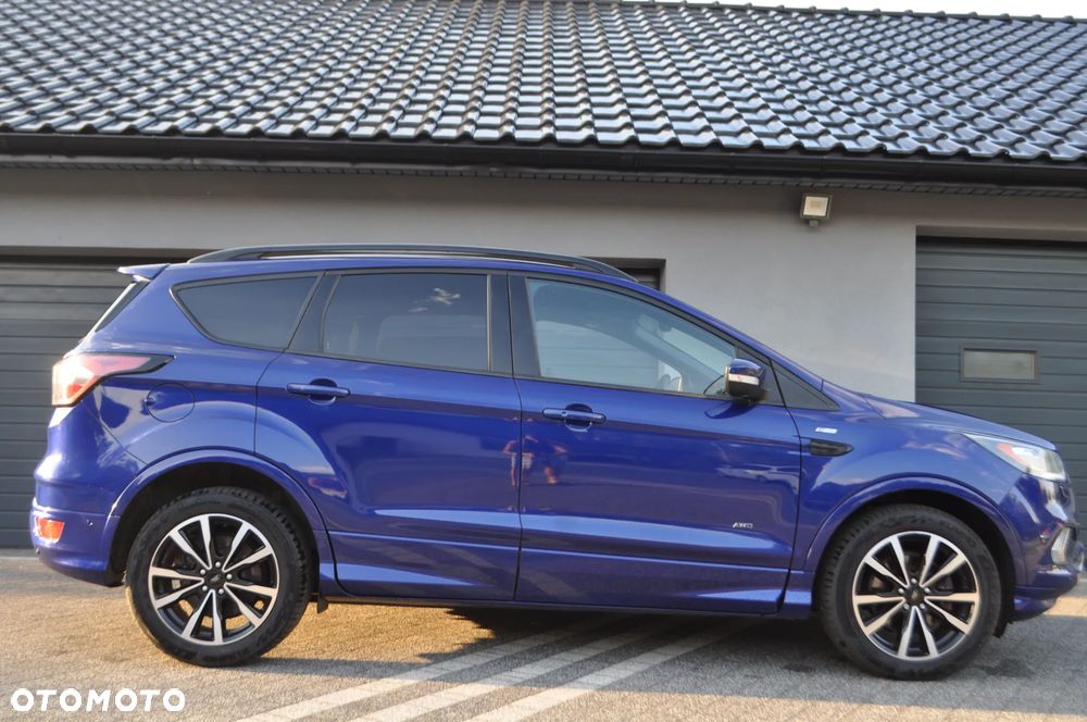 Ford Kuga 2.0 TDCi 4x4 ST-Line - 4