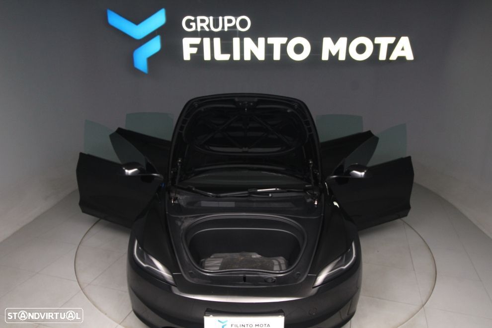 Tesla Model 3 Tração Traseira Standard - 12