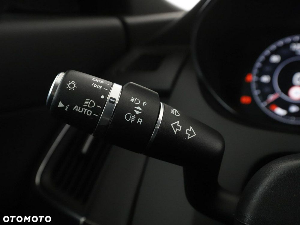 Jaguar E-Pace P200 AWD R-Dynamic HSE - 37