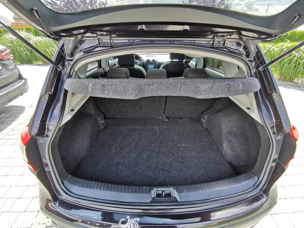 Nissan Qashqai 2.0 4x4 Tekna CVT - 11