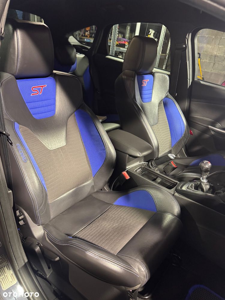 Ford Focus 2.0 EcoBoost ST-2 - 15