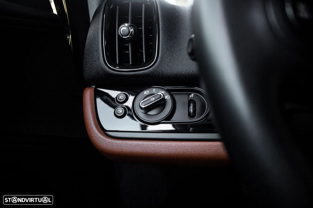 MINI Countryman Cooper SE All4 Aut. Essential - 18