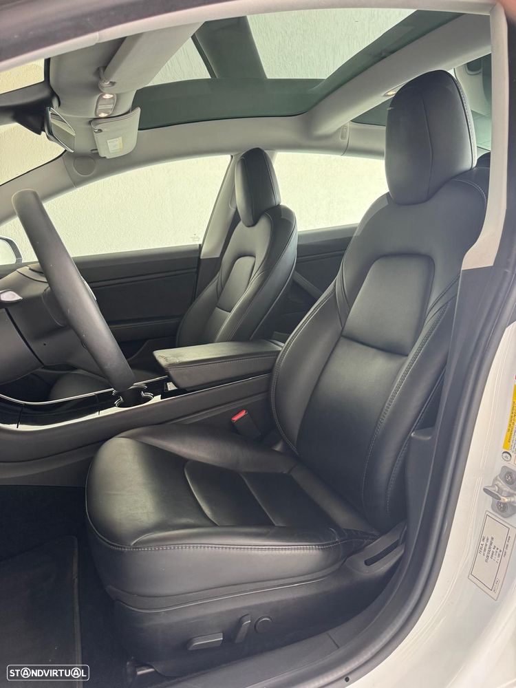 Tesla Model 3 - 20