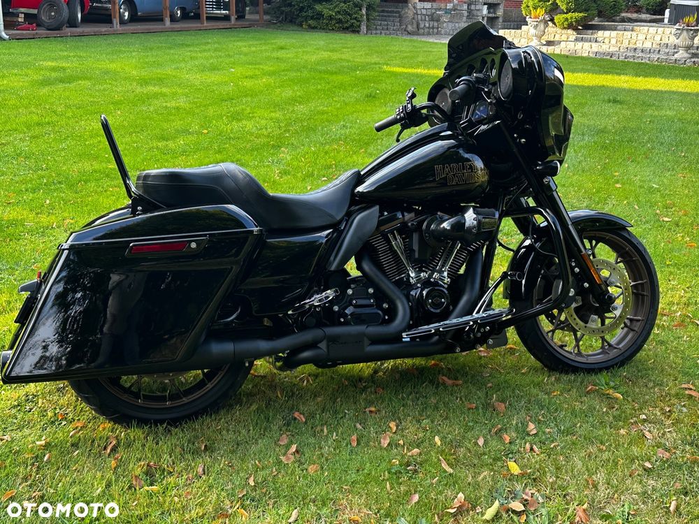 Harley-Davidson Touring Street Glide - 8