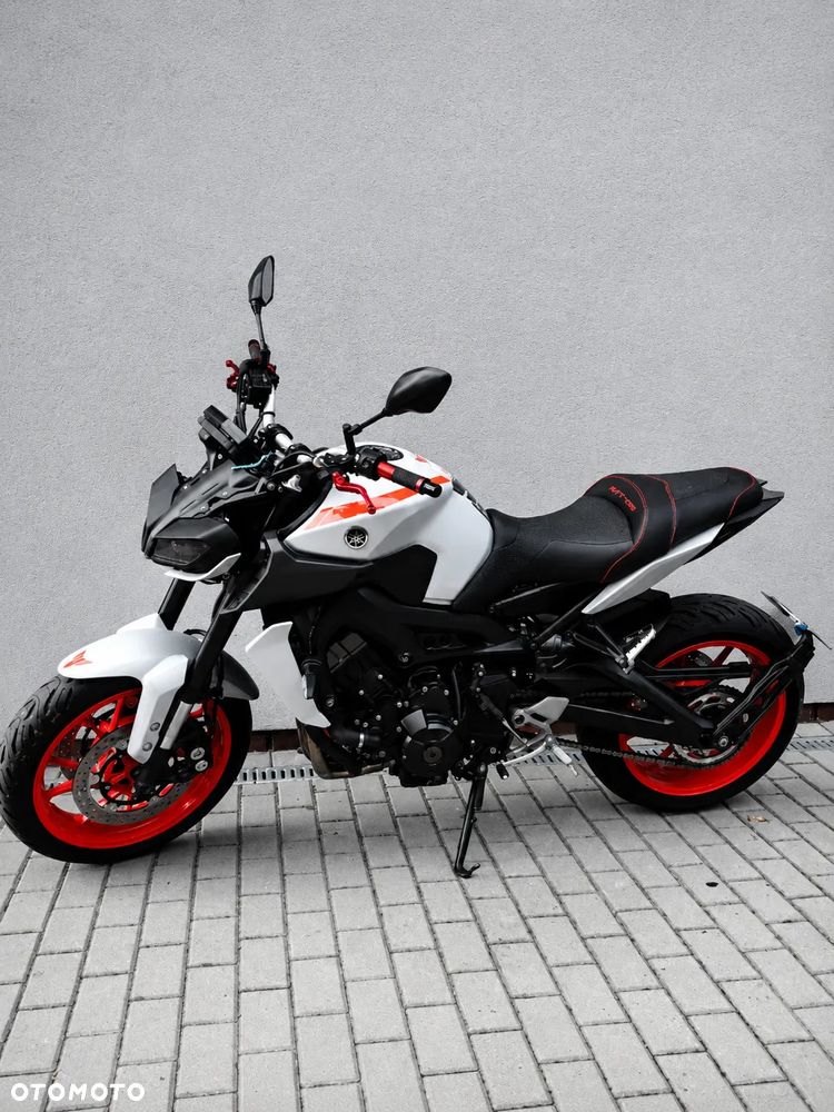 Yamaha MT - 5
