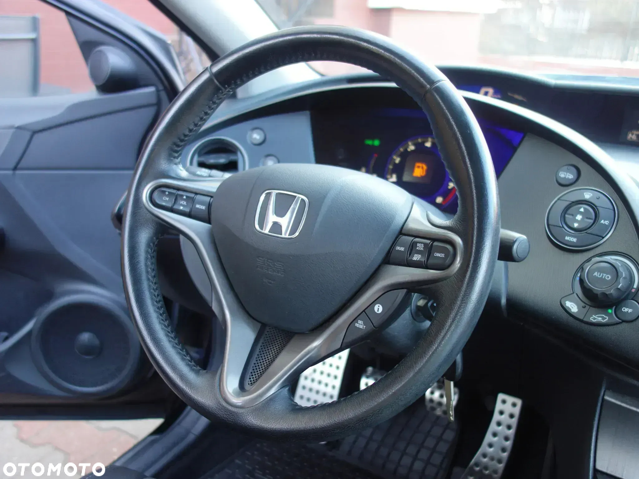 Honda Civic 1.8 Executive - 21