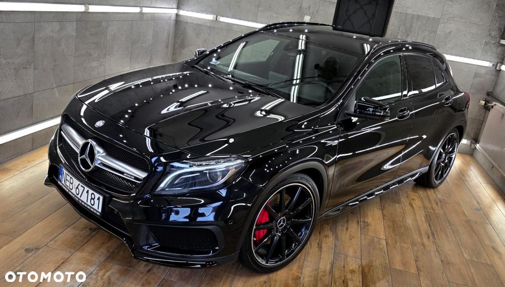 Mercedes-Benz GLA - 1