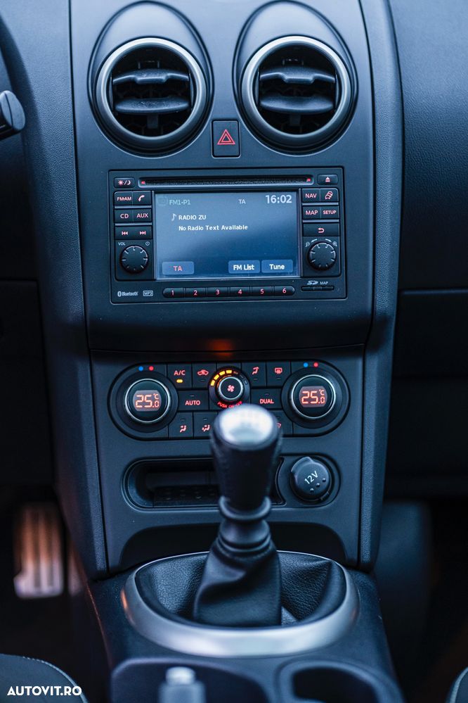 Nissan Qashqai 1.5 DCI DPF Visia - 9