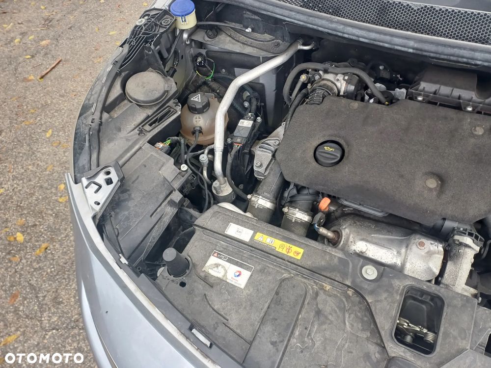 Peugeot 5008 1.5 BlueHDI Active S&S EAT8 - 8