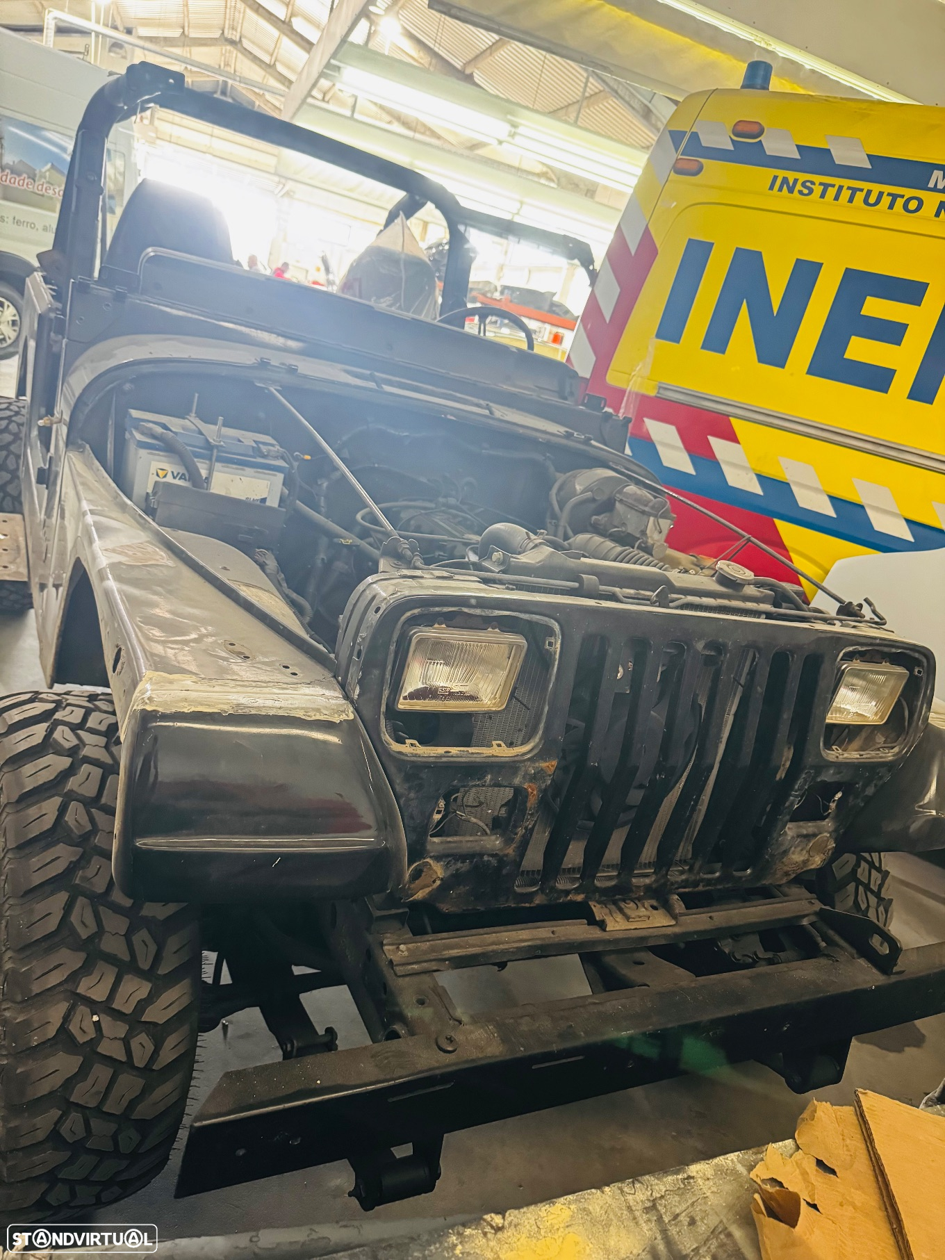 Jeep Wrangler 4.0 Sport - 15