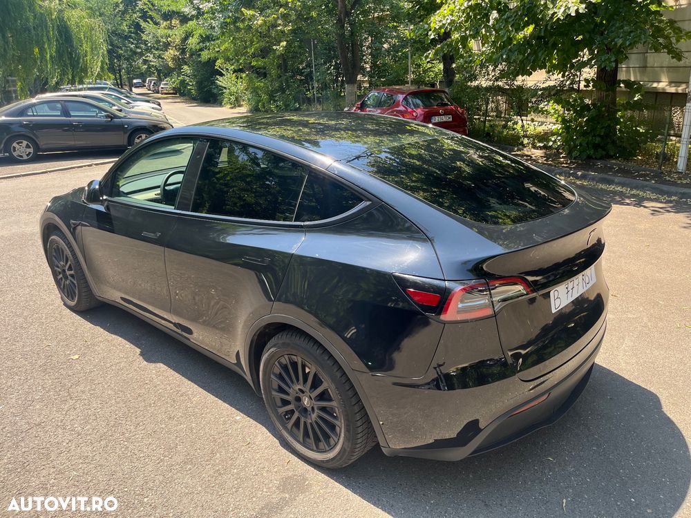 Tesla Model Y Standard - 10