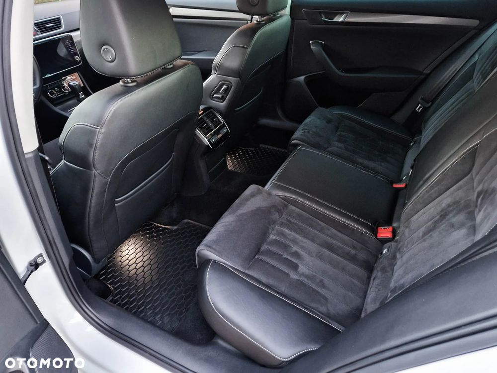Skoda Superb 2.0 TSI Style DSG - 19