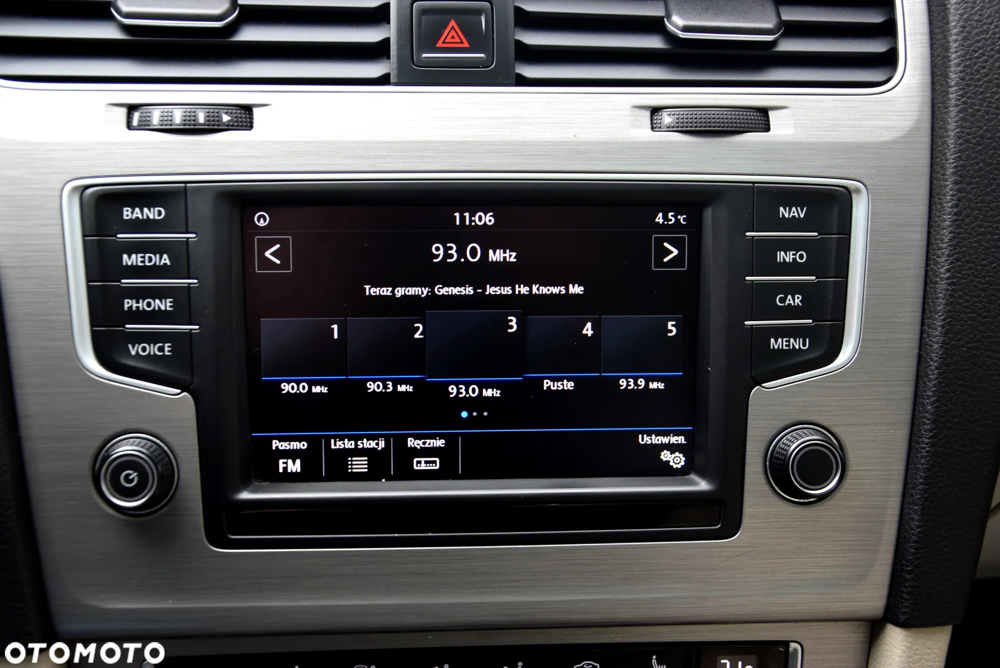 Volkswagen Golf - 26