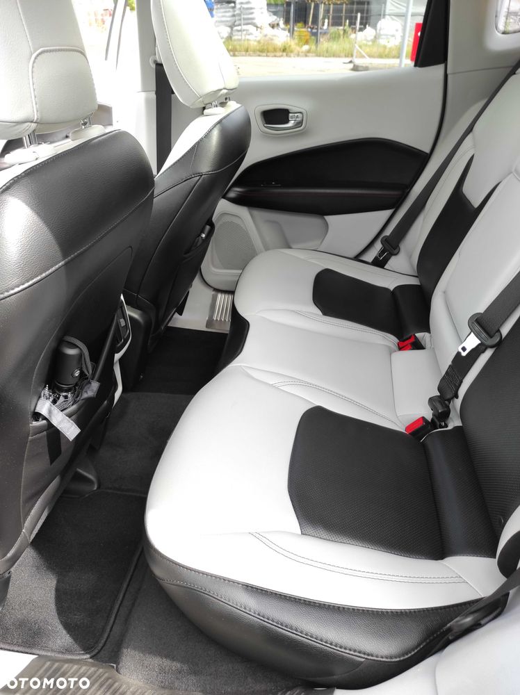 Jeep Compass - 6