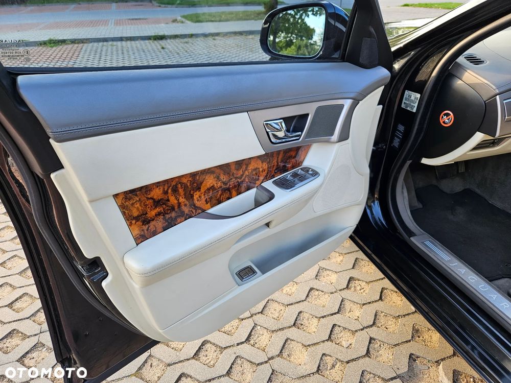 Jaguar XF 5.0 V8 Premium Luxury - 20