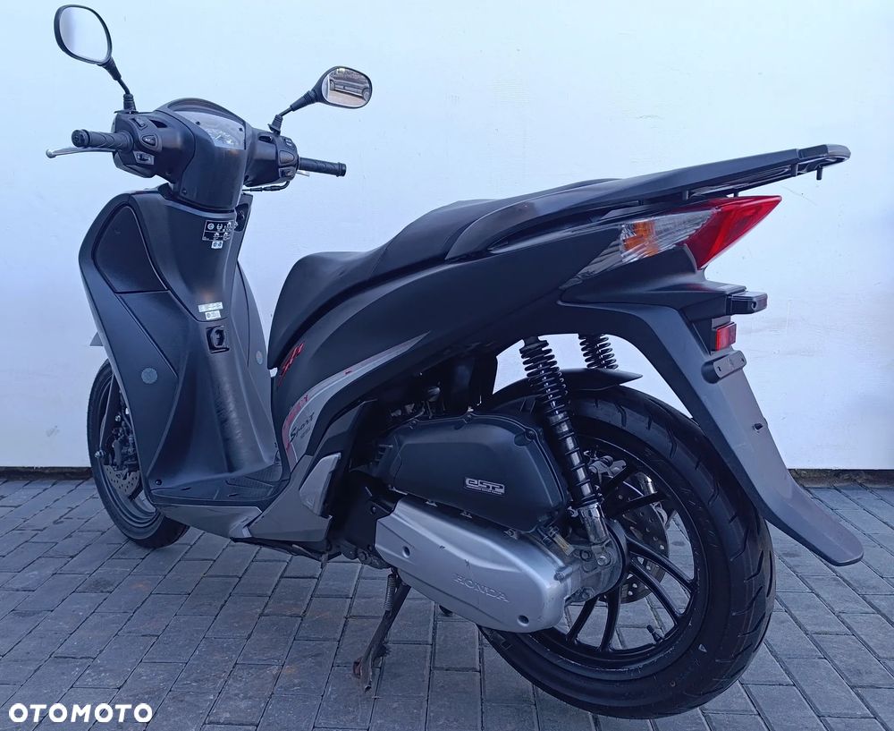 Honda SH - 4
