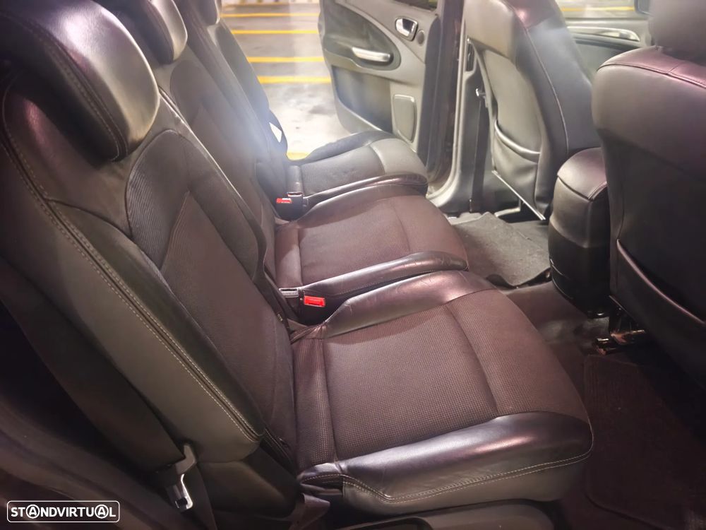 Ford S-Max 1.8 TDCi Titanium 7L - 20