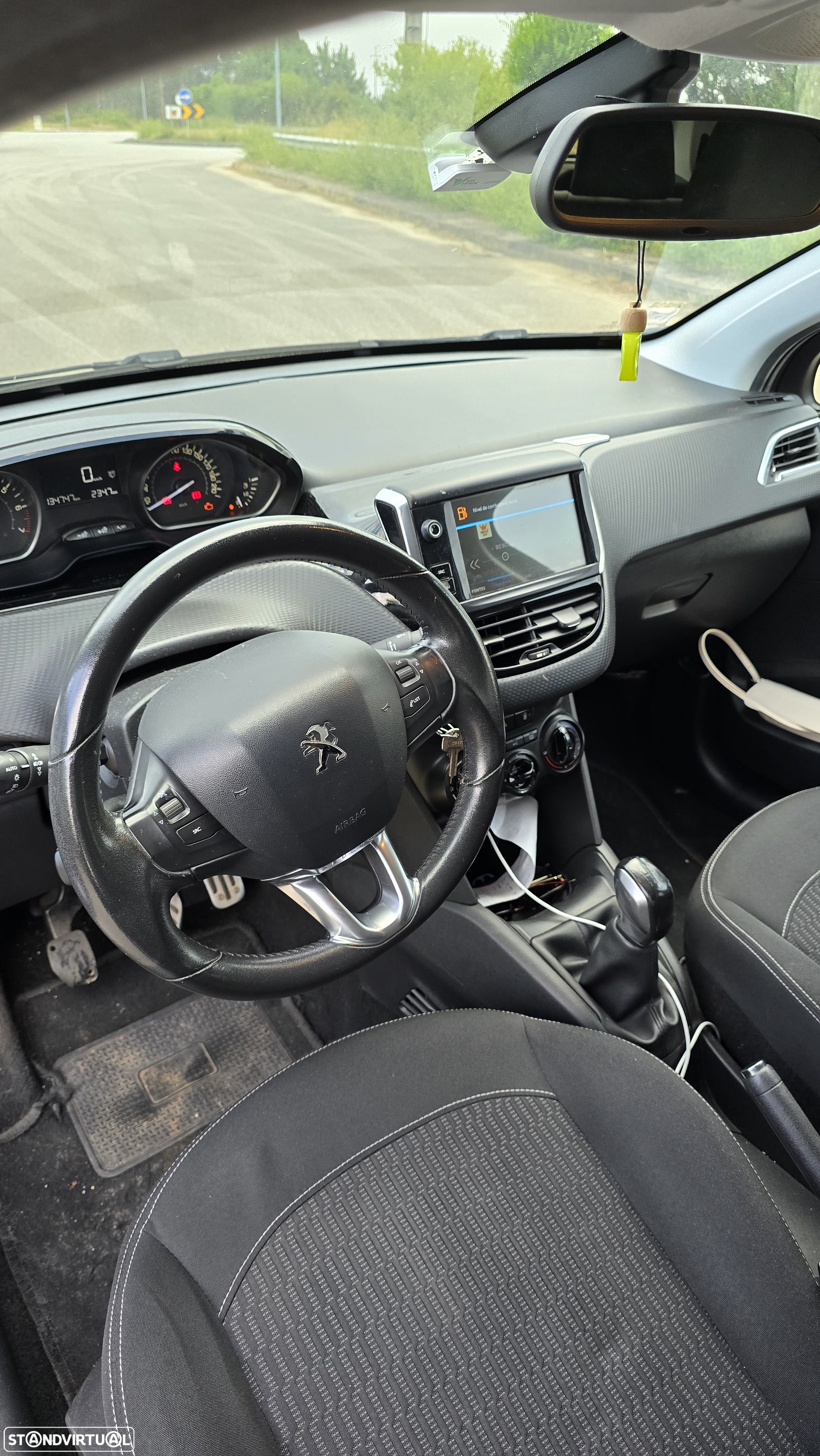 Peugeot 208 1.2 PureTech Style - 15
