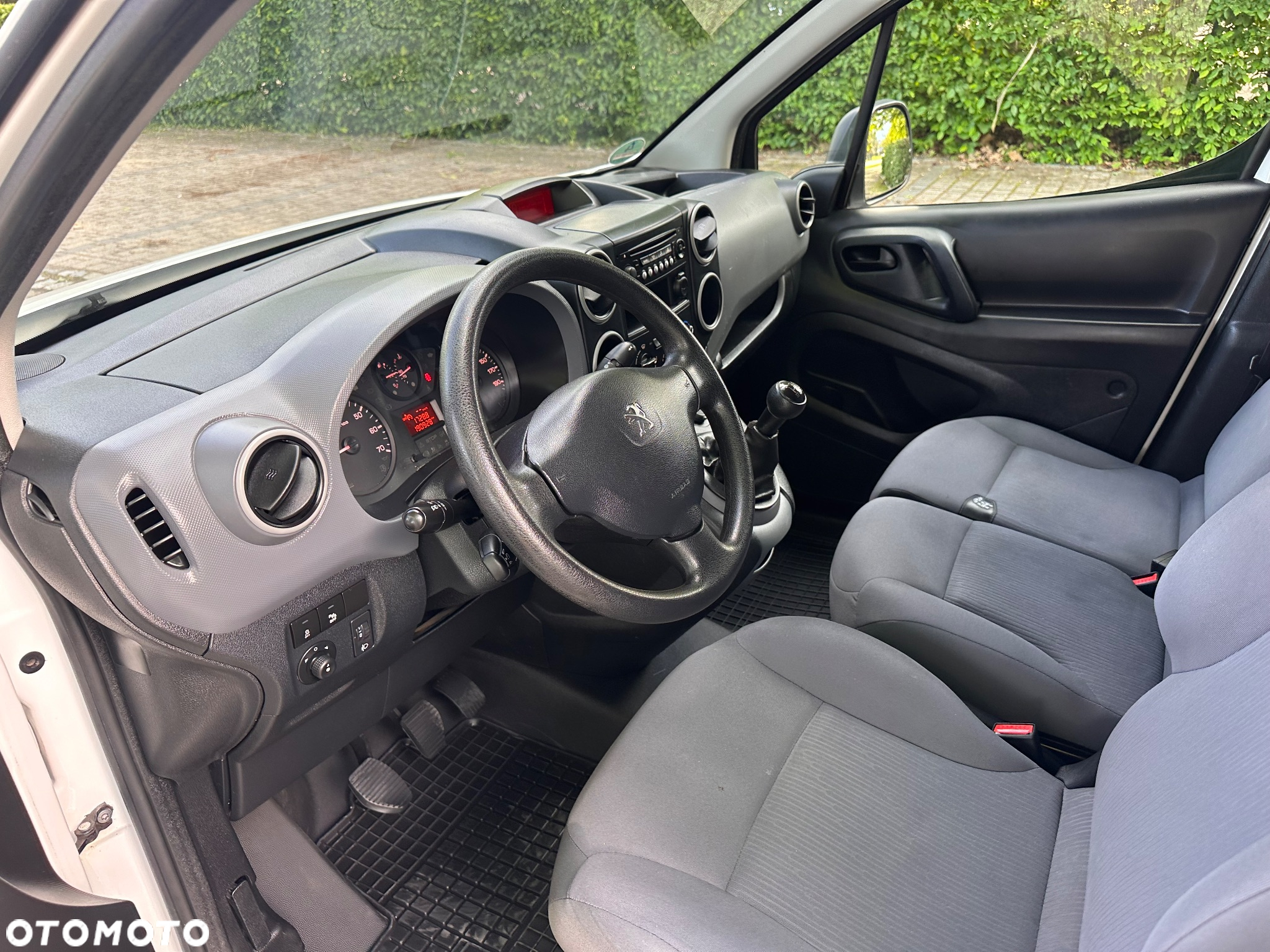 Peugeot Partner - 13