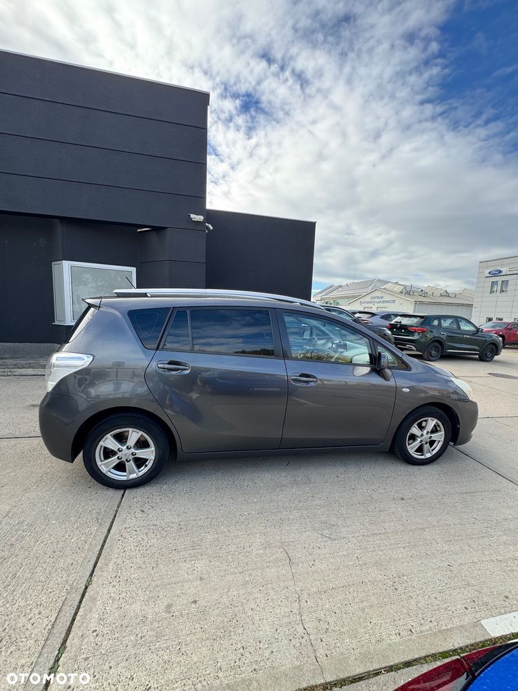 Toyota Verso 2.0 D-4D Sol 7os - 8