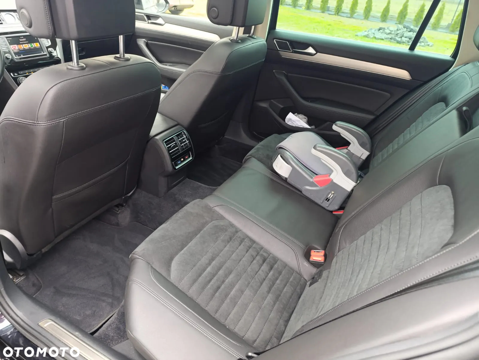 Volkswagen Passat 2.0 TDI 4Mot Elegance DSG - 14