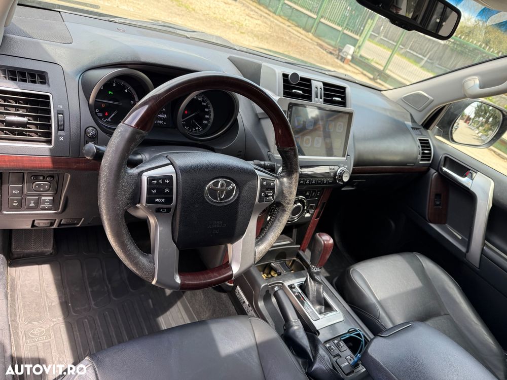 Toyota Land Cruiser 3.0l Turbo D-4D Aut. AVS 7 Locuri Luxury - 9