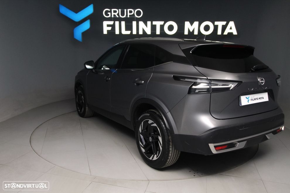 Nissan Qashqai 1.3 DIG-T N-Connecta Xtronic - 4