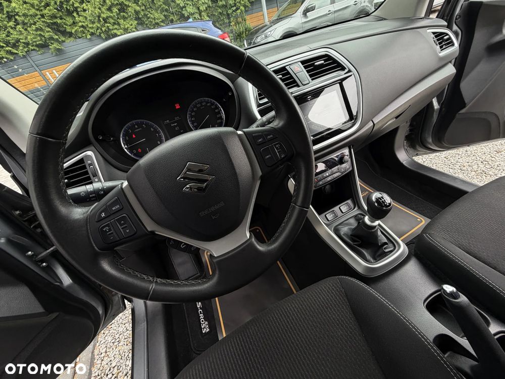 Suzuki SX4 S-Cross 1.4 Boosterjet Comfort - 28