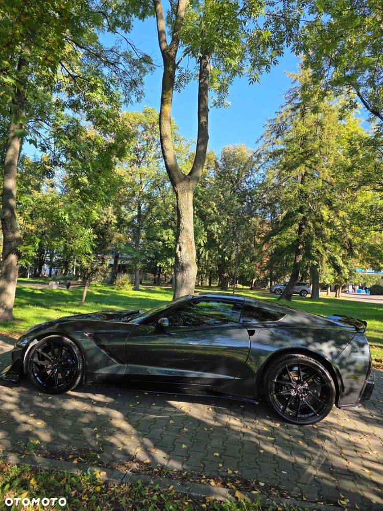 Chevrolet Corvette - 40