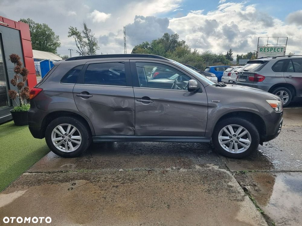 Mitsubishi ASX - 4