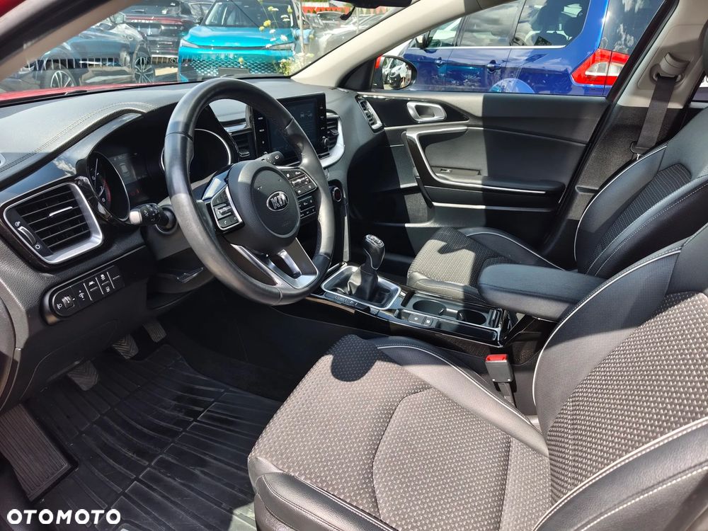 Kia XCeed 1.4 T-GDI L - 16