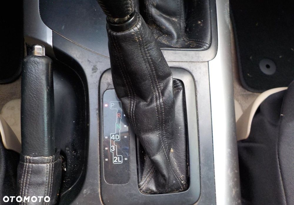 Toyota Land Cruiser - 35