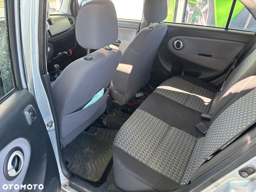 Daihatsu Trevis 1.0 - 6