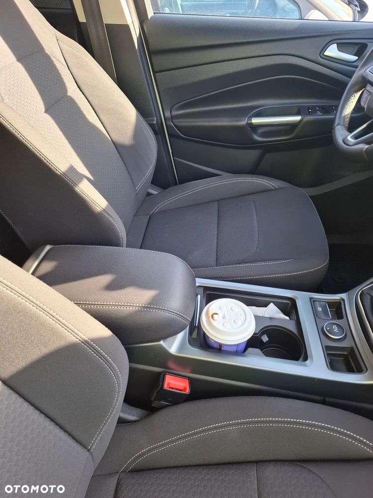 Ford Kuga 2.0 TDCi 2x4 Cool & Connect - 19