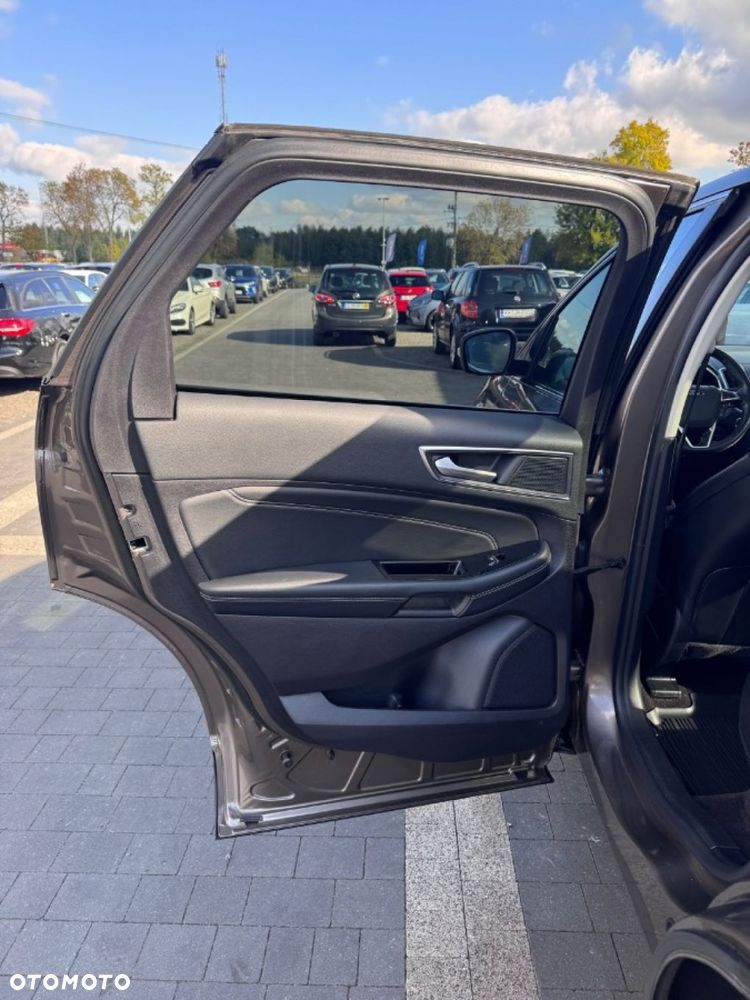 Ford Edge - 36