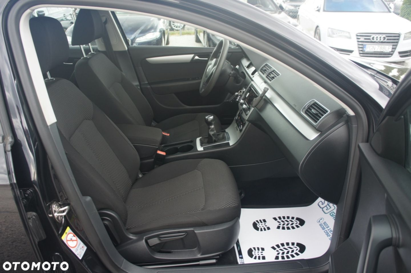 Volkswagen Passat - 13