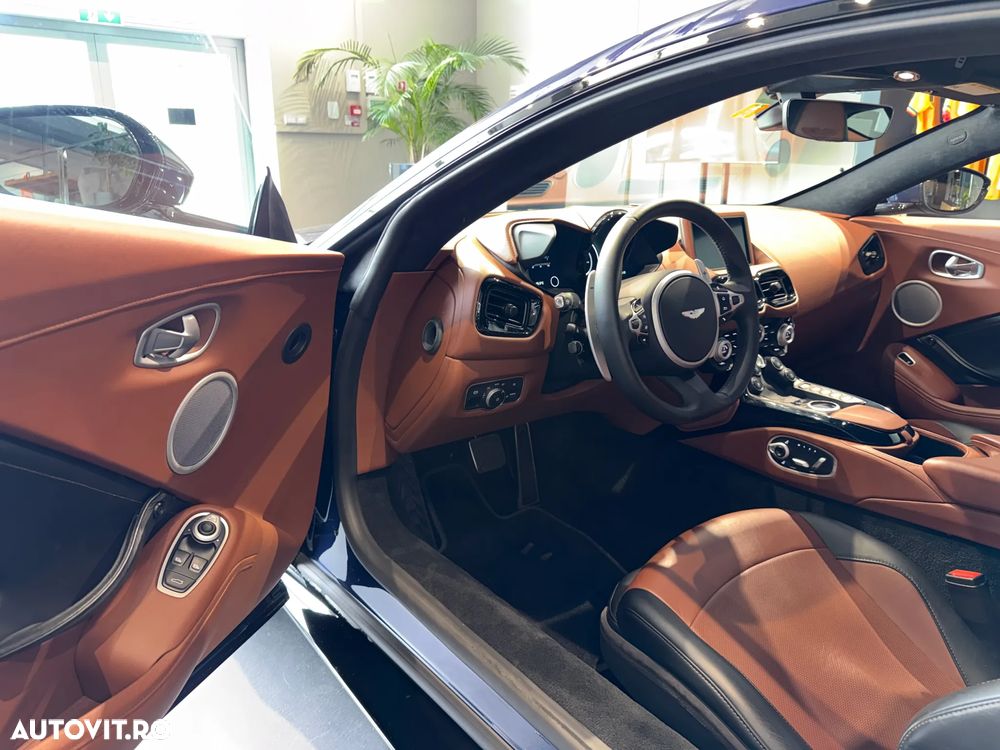 Aston Martin V8 Vantage Standard - 10