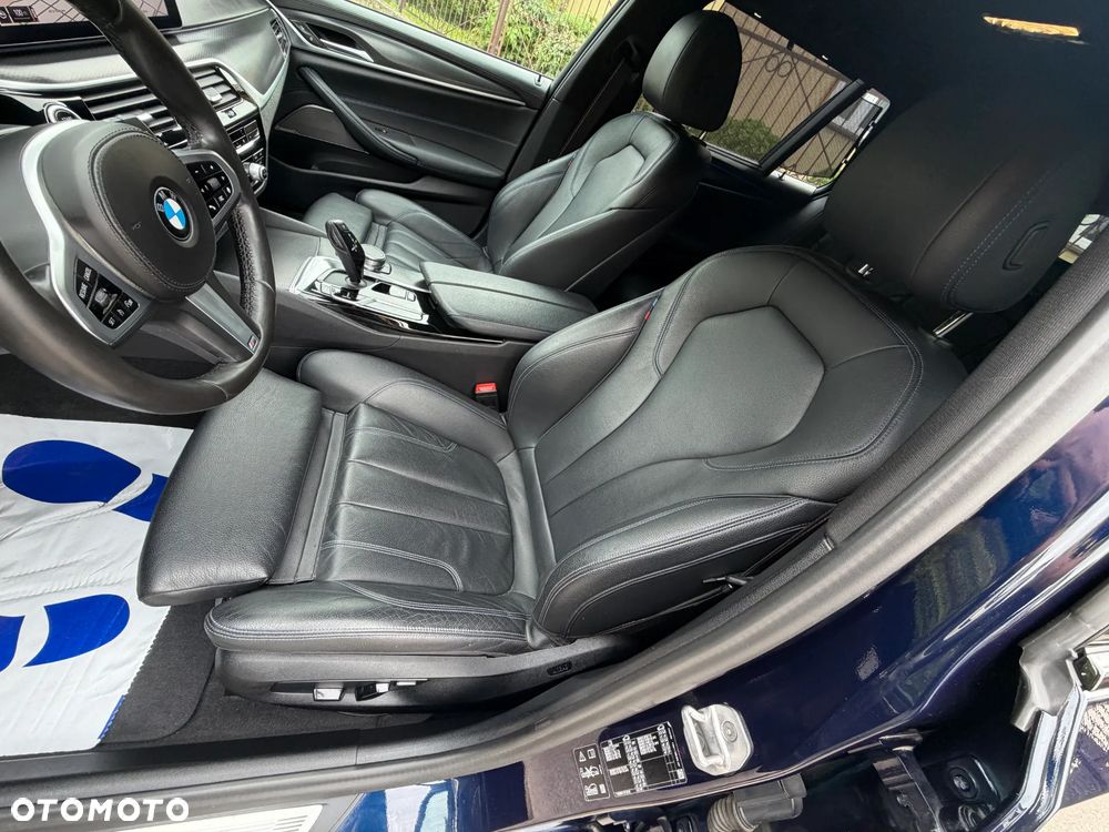 BMW Seria 5 540d xDrive mHEV M Sport sport - 10