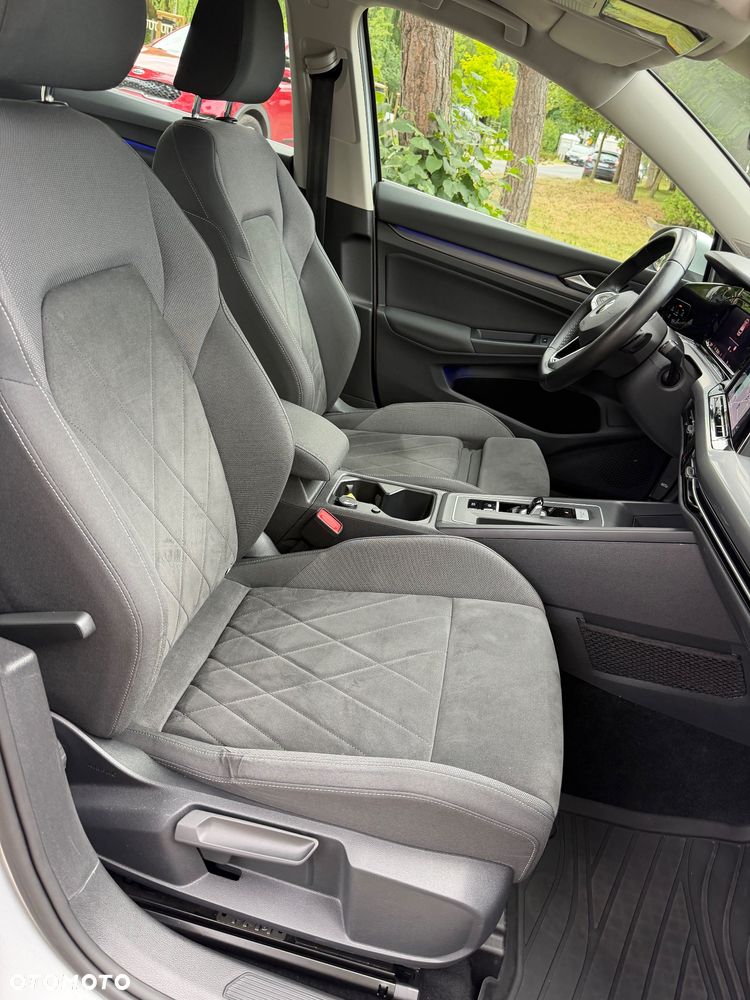 Volkswagen Golf 1.5 eTSI OPF DSG Edition 50 - 29