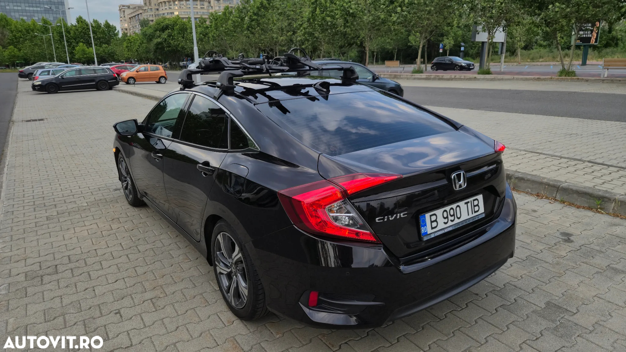 Honda Civic Sedan 1.5 VTEC Turbo Elegance Navi - 2